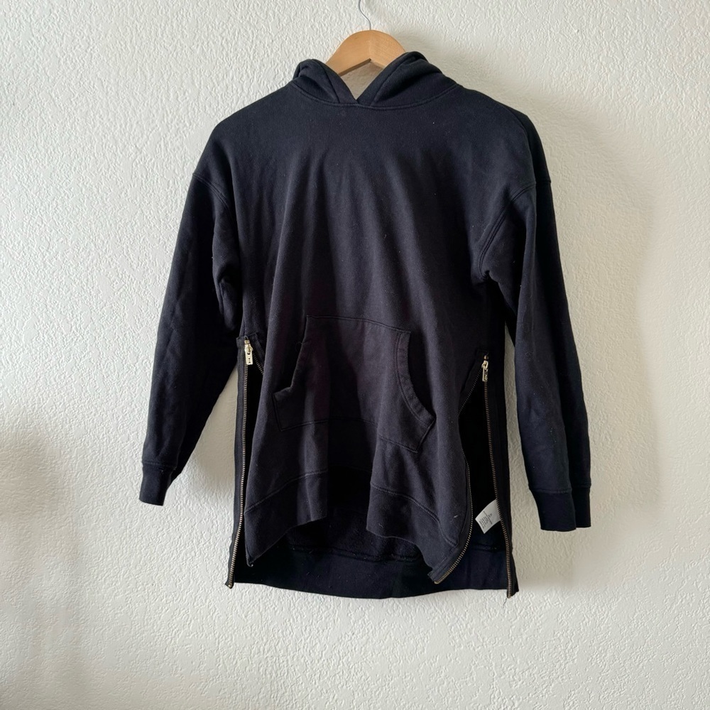 Isaac Mizrahi side zip hooded sweatshirt